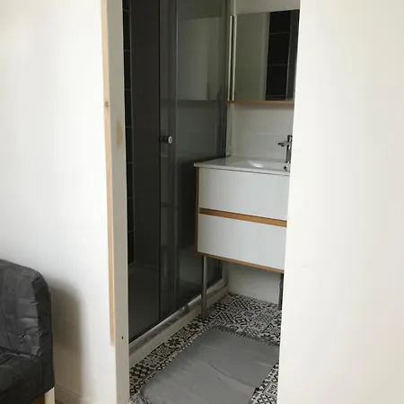 Meublee Avec Salle De Bain Privative