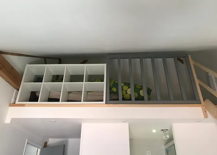 Meublee Avec Salle De Bain Privative 民宿 *